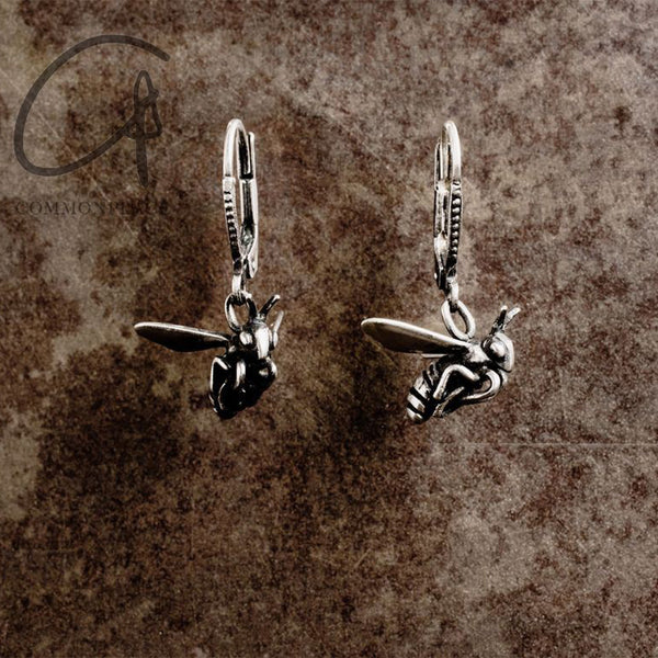 Werkstatt Munchen bee earrings M4561 PWM10
